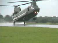 Hubschrauber rückwärts Fliegen